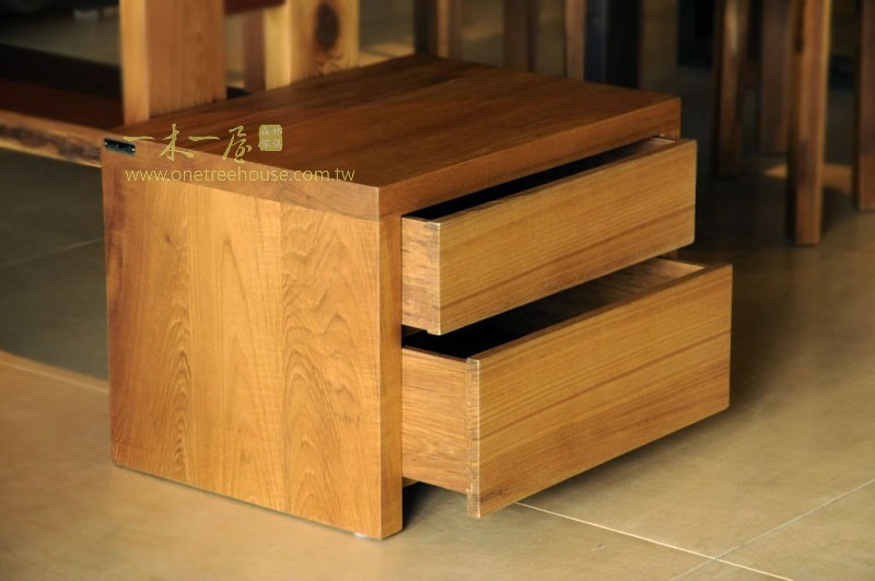 原木實木傢俱-抽屜床邊櫃